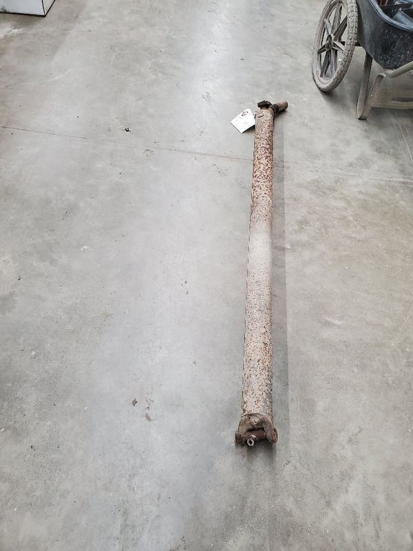Rear Drive Shaft 4WD 143.5" Wb Automatic Fits 99-04 SIERRA 2500 PICKUP 301896