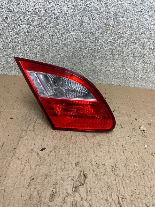 2007-2008 Chrysler Sebring Sedan Inner Left Driver LH Tail Light OEM Y3385 DW