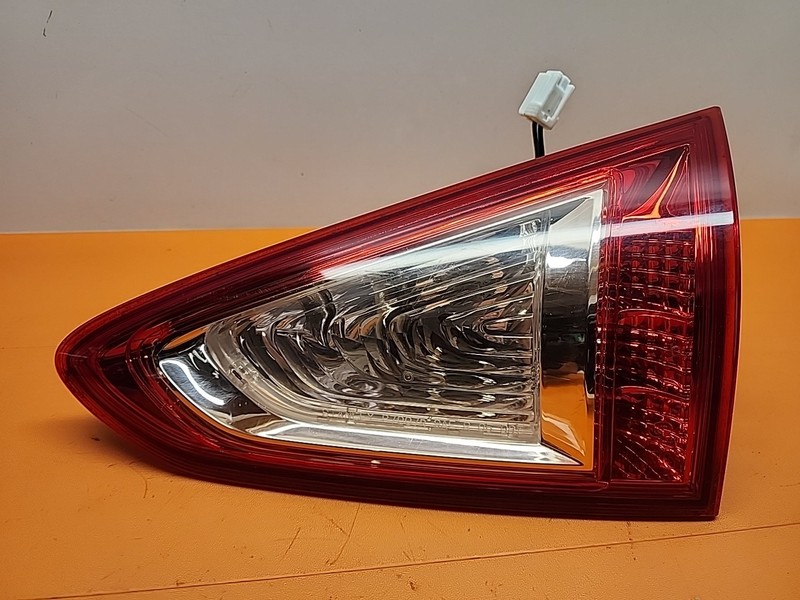 2014 - 2017 INFINITI QX50 Right Inner Taillight Halogen RH OEM || 26540-1BA1C