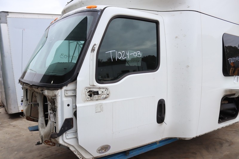 2017-2024 INTERNATIONAL LT625 LEFT DRIVER SIDE DOOR W/ GLASS WHITE COMPLETE OEM