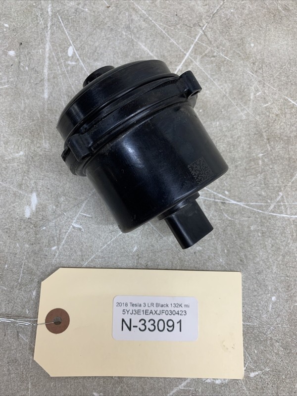17-22 Tesla Model 3 Radiator Auxiliary Coolant Water Pump 108824500L 33091 B134