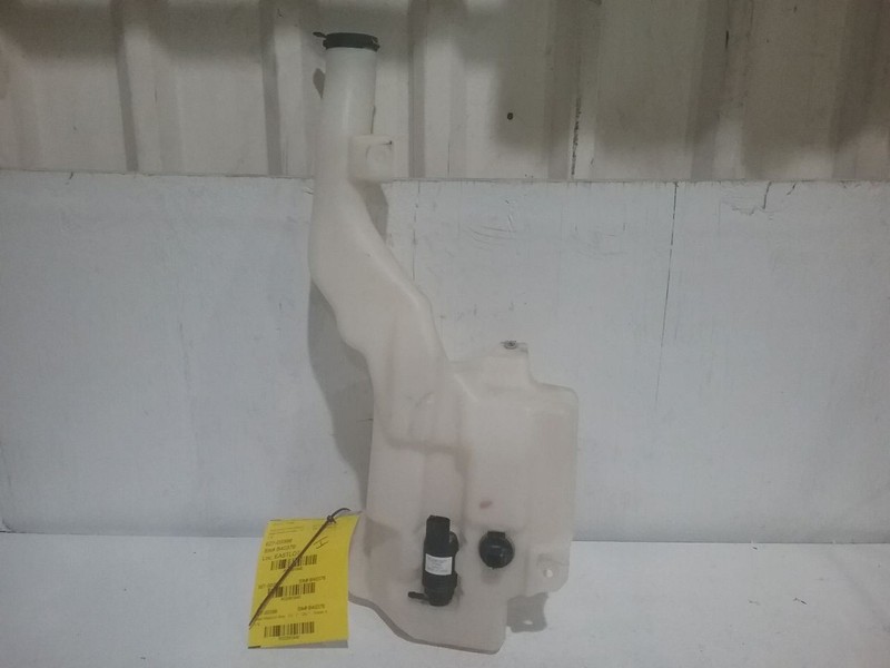 Wash Reservoir Classic Style Fits 15-19 SIERRA 1500 PICKUP 3381940