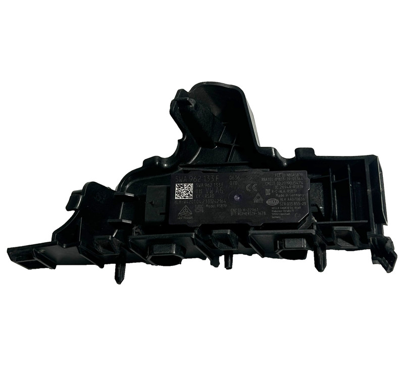 📌 2022 - 2025 AUDI A3 S3 SEDAN FRONT LEFT CARRIER GUIDE W/ ENTRY ANTENNA OEM
