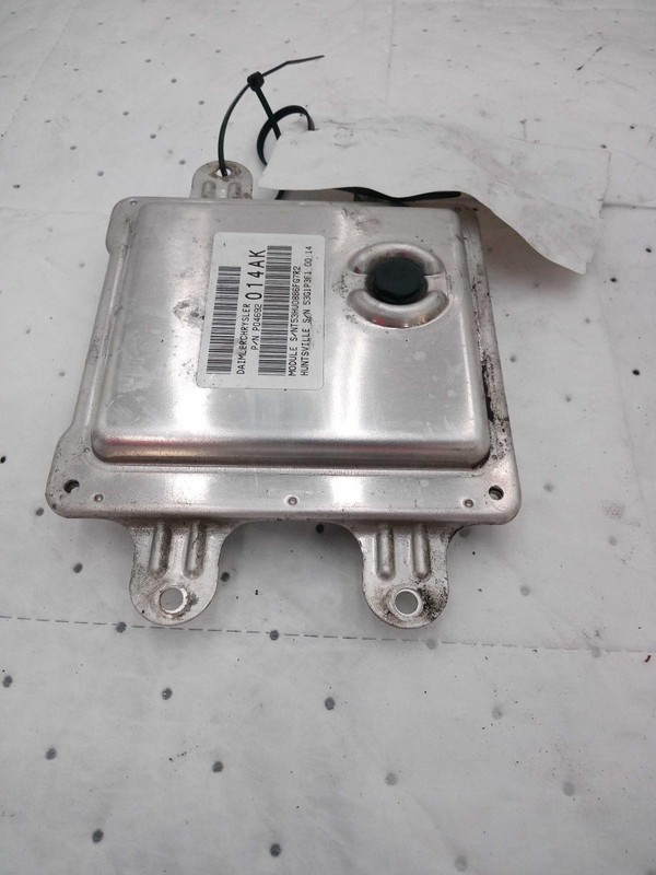 2006 Jeep Commander Body Control Module OEM Black - Broken Housing, 181k Miles