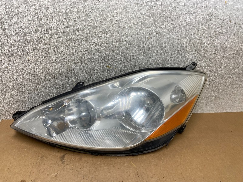 2006 to 2010 Toyota Sienna Left Driver Lh Side Headlight Halogen Z7018 DW