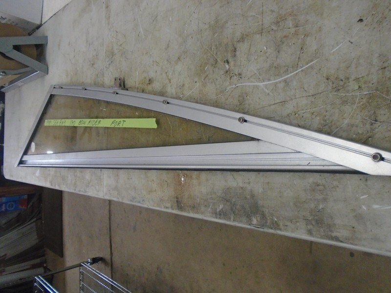 Z7 1989 Sea Ray 190 Boat Windshield Passenger Port Left Wing Pc
