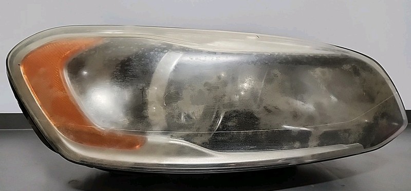 14 15 16 17 VOLVO XC60 Headlamp Assembly Passenger Side Right Halogen RH OEM