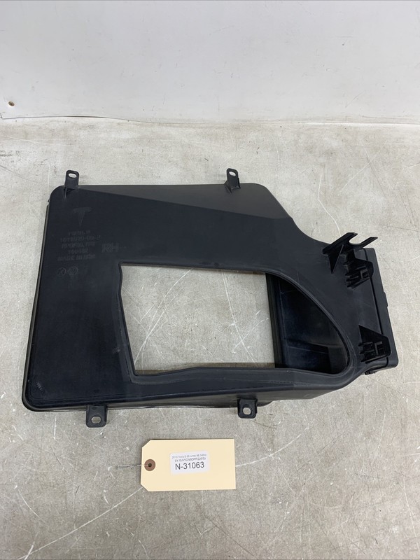 12-16 Tesla Model S Passenger RH Front Radiator Air Duct 101152000B 31063 M20