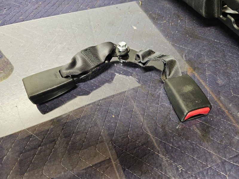 2014-2019 Kia Soul Rear Right RH Passenger Side Seatbelt Seat Belt Buckle OEM