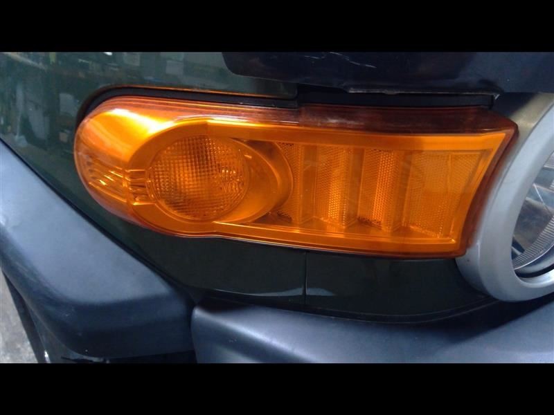 Passenger Corner Turn Signal Lamp Fits 12-14 FJ CRUISER 958941