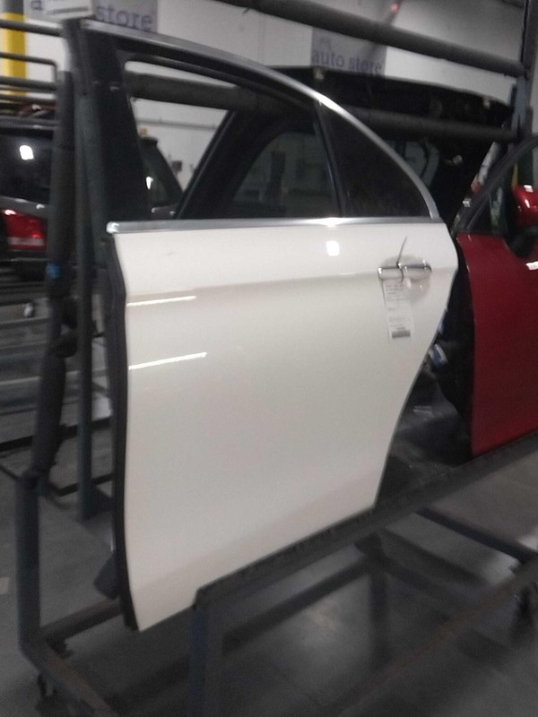 2017 Mercedes E-Class Left Rear Door White 684710 107k Miles OEM Used