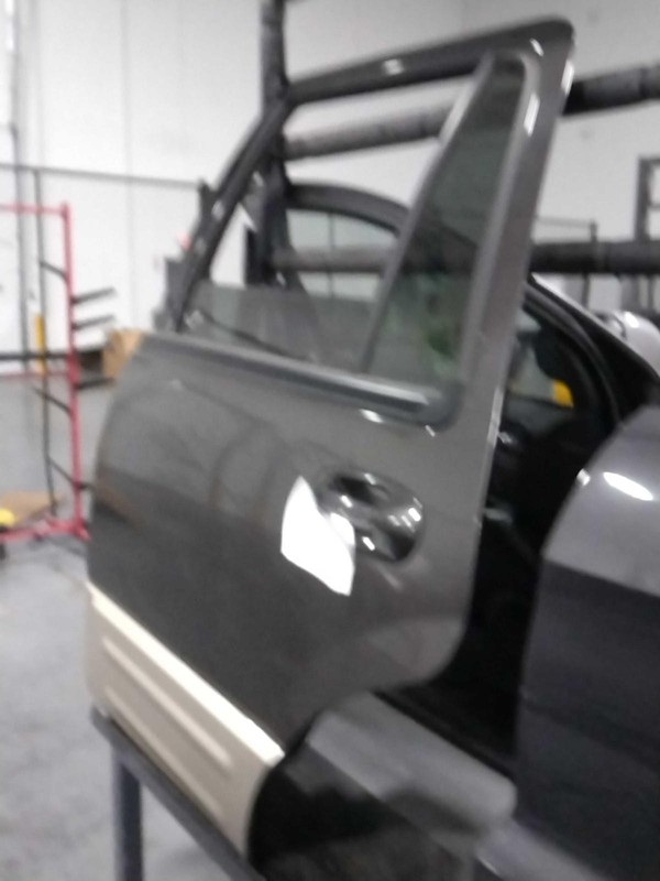 2006 Ford Expedition Left Door Grey 4DR SUV 133627 Used OEM Part