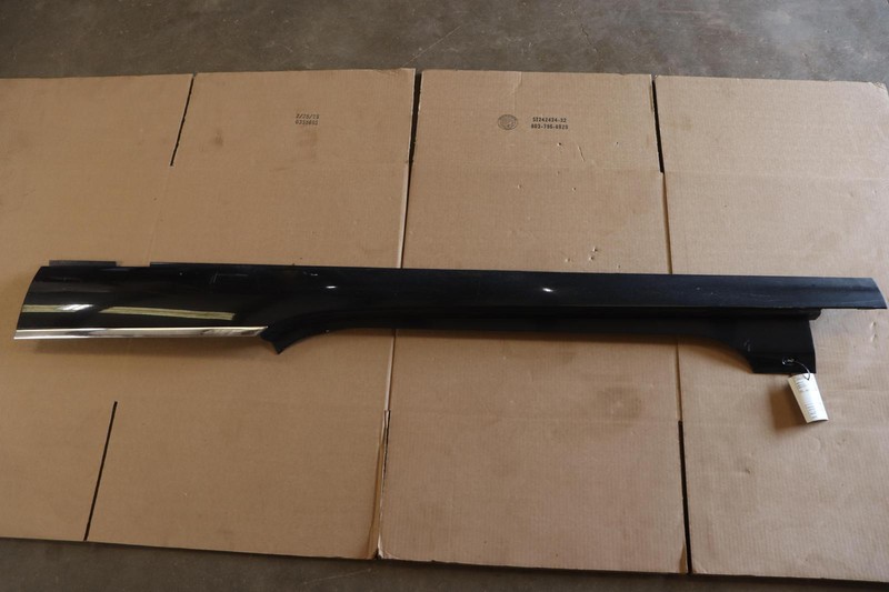 2003-2010 BENTLEY CONTINENTAL GT LEFT DRIVER SIDE ROCKER MOLDING PANEL OEM