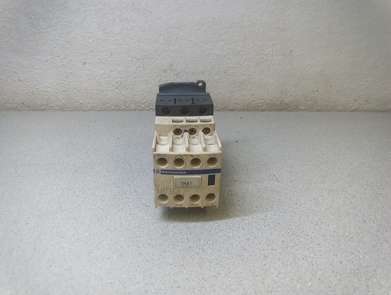 Telemecanique Contactor LADC22, LC1D09