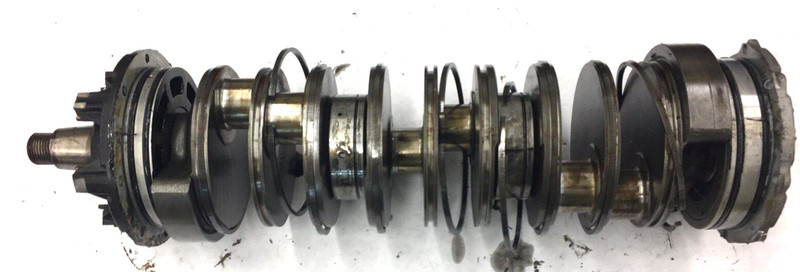 Evinrude Johnson FICHT 225 0434771 CRANKSHAFT AssyFRESHWATER!