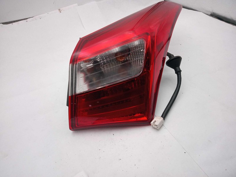 2016 Hyundai Elantra Right Tail Light Assembly Black 455741 Used 71K Miles