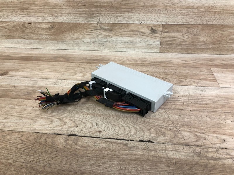 BMW E85 Z4 OEM FRONT BCM BCU LIGHT FOOTWELL BODY CONTROL MODULE 03-08