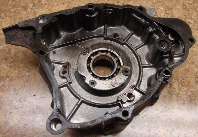 1987 YAMAHA YFM200 YFM 200 MOTO 4 ATV Engine Stator Cover Panel Case Casing K4