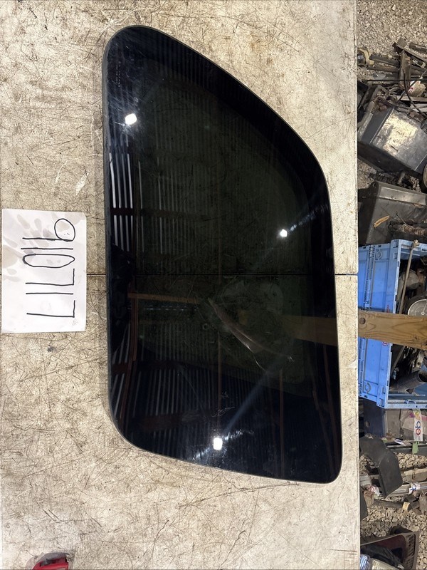 1998 - 2003 Dodge Durango Passenger Right Rear Quarter Glass Back Window Tinted