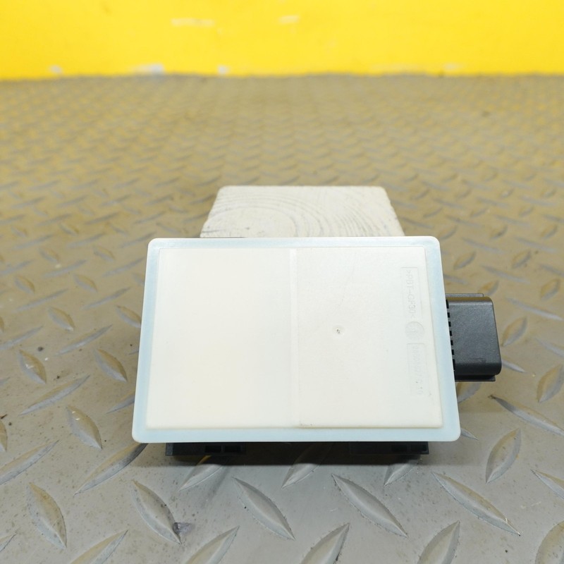 2020-2022 RANGE ROVER EVOQUE REAR LEFT OR RIGHT BLIND SPOT ALERT RADAR OEM