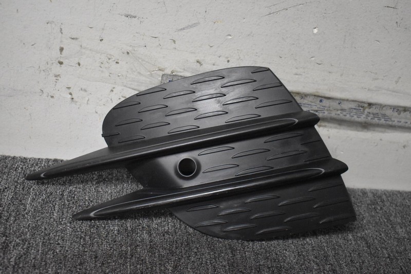MERCEDES BENZ AMG LEFT SIDE GRILLE FACTORY OEM