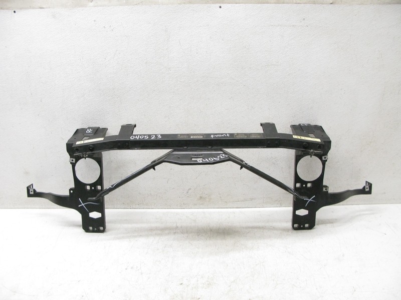04-10 BMW E63 E64 650i COUPE CONVERTIBLE RADIATOR SUPPORT BRACKET TIE BAR 040523