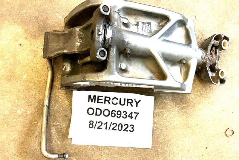 Mercury Outboard 40 (4 cylinder) Swivel Bracket 19459A4 FRESHWATER!