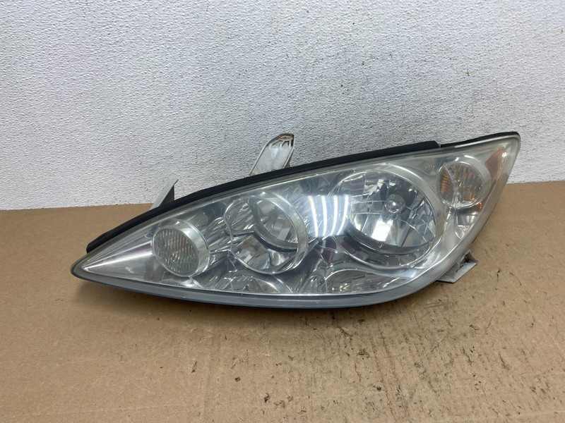 2005 to 2006 Toyota Camry Left Driver LH Halogen Headlight AE6605 DW