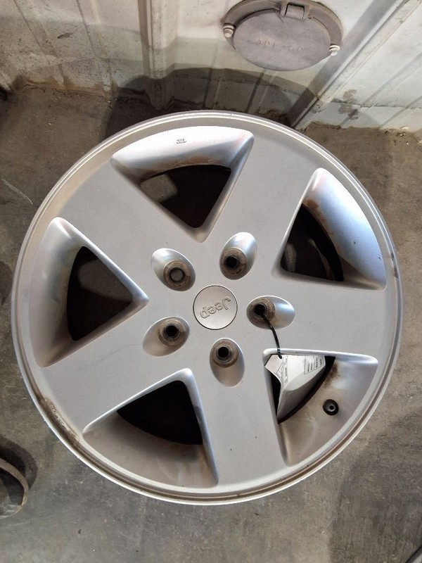 2007-2018 Jeep Wrangler Wheel Rim 17x7-1/2 5 Spoke Painted Silver w/o Beadlock