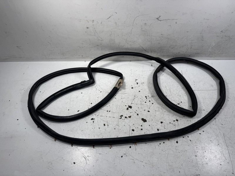 90-91 Honda Civic 3DR HB Left Door Seal OEM