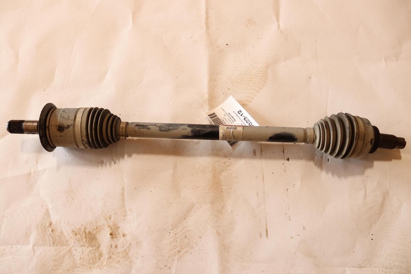 2017-2019 BMW 330I XDRIVE AWD F30 REAR RIGHT SIDE AXLE SHAFT CV U JOINT OEM