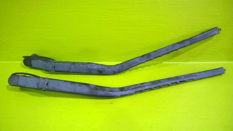 12 SILVERADO DRIVER LEFT/PASSENGER RIGHT WINDSHIELD WIPER ARM (PAIR) OEM 3604-15