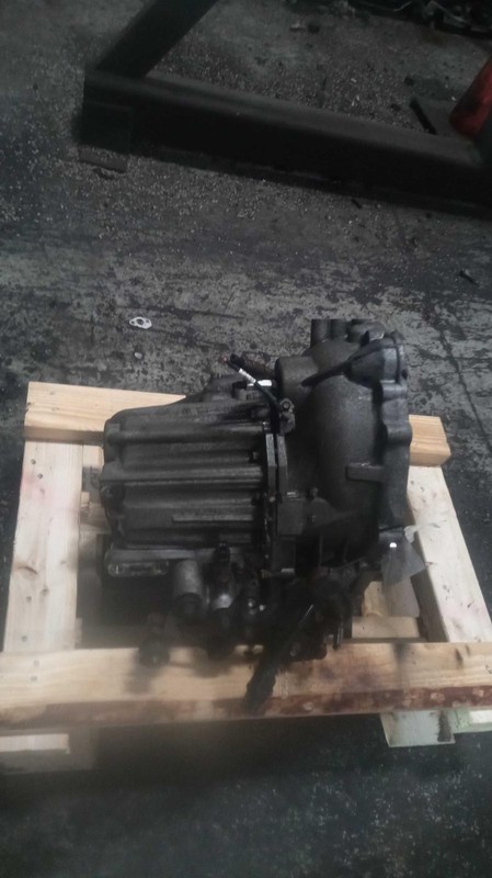 2011-2012 Hyundai Sonata Manual Transmission Assembly 2.4L OEM 138K Miles