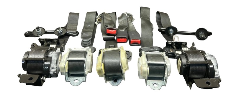 2011-2014 Dodge Challenger SRT8 Front And Rear Seat Bet Set 620675500A