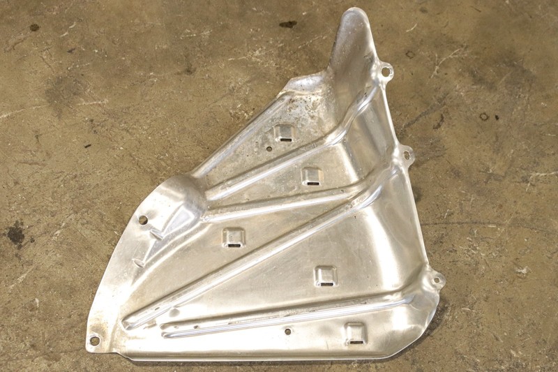 05-13 Chevy Corvette C6 Z06 RH Passenger Fuel Tank Bracket Skid Plate OEM *USED*
