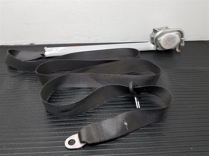 05-09 Chevy Trailblazer Front Driver Seat Belt Retractor Black OEM 19148782