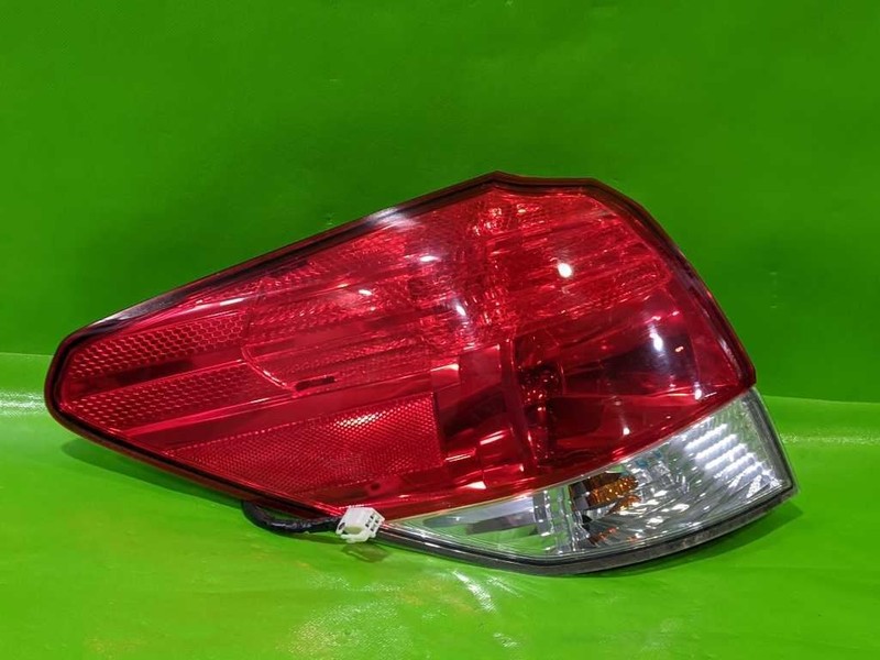 10-14 LEGACY OUTBACK SW DRIVER LEFT QUARTER LID TAILLIGHT LAMP OEM 4551-33