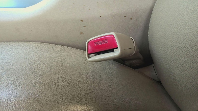 Front Seat Belt Buckle SUBARU TRIBECA 06 07 08 09 10 11