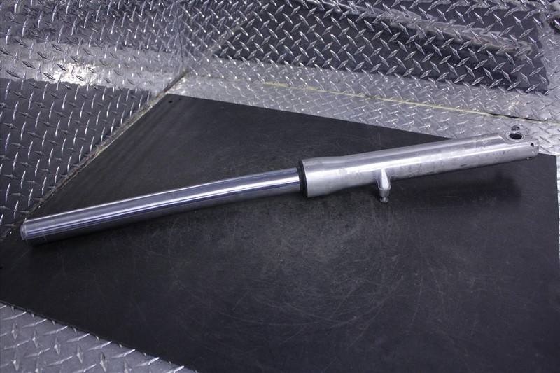 2005 HONDA VT 750 CB FRONT RIGHT FORK TUBE OEM VT750 05