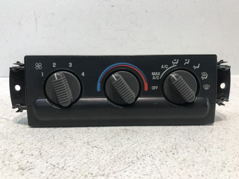1999 -2004 Chevrolet S-10 Climate Control HVAC Unit Heat AC A/C Temperature OEM
