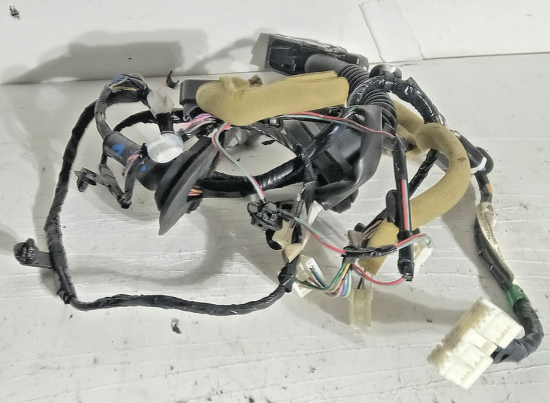 2011-2012 Infiniti G25 Right Front Door Wire Wiring Harness Passenger OEM 10709