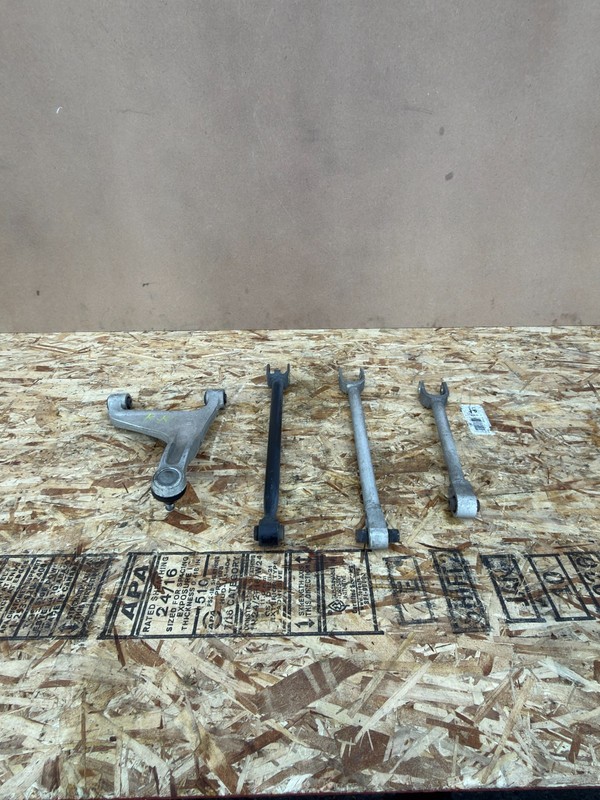 INFINITI Q50 Q60 14-24 OEM REAR RIGHT PASSENGER UPPER & LOWER CONTROL ARM (SET)