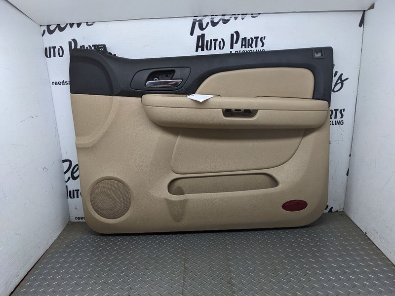 2007-2009 TAHOE YUKON Front Passenger RH Door Trim Panel 1159489