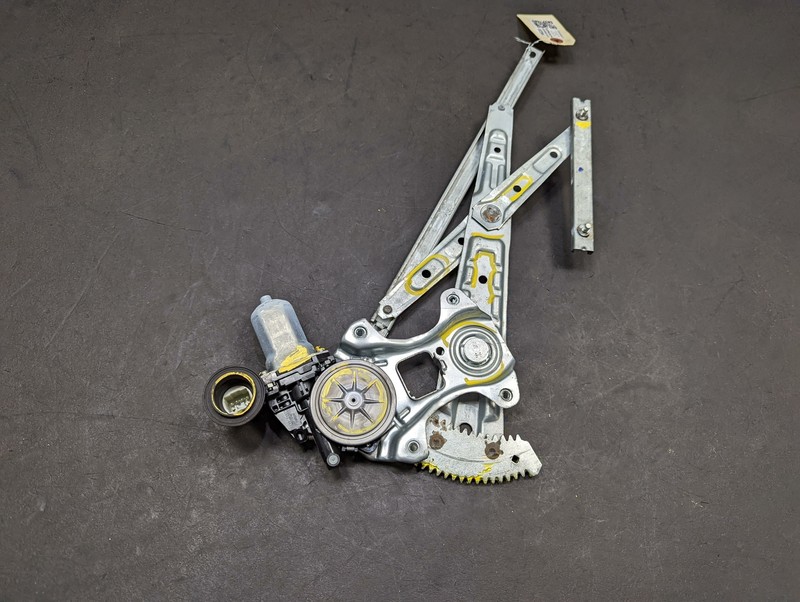 Rear Right Pass Door Window Regulator 2019 Nissan Pathfinder 82720-3KA1A 13-2018