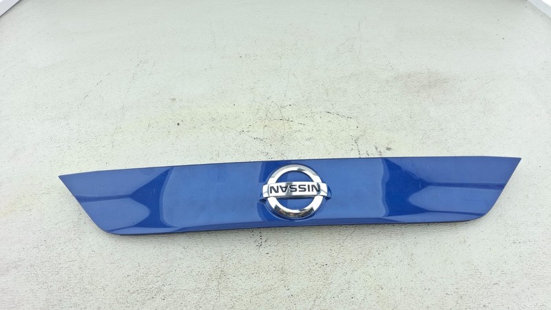 2017-2021 NISSAN ROGUE SPORT DOOR TRUNK LID LIFTGATE FINISH PANEL MOLDING OEM