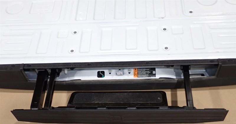 STEP Tailgate OEM 2023-2026 SUPER DUTY Ford Painted WHITE Tail Gate OE F250 F350