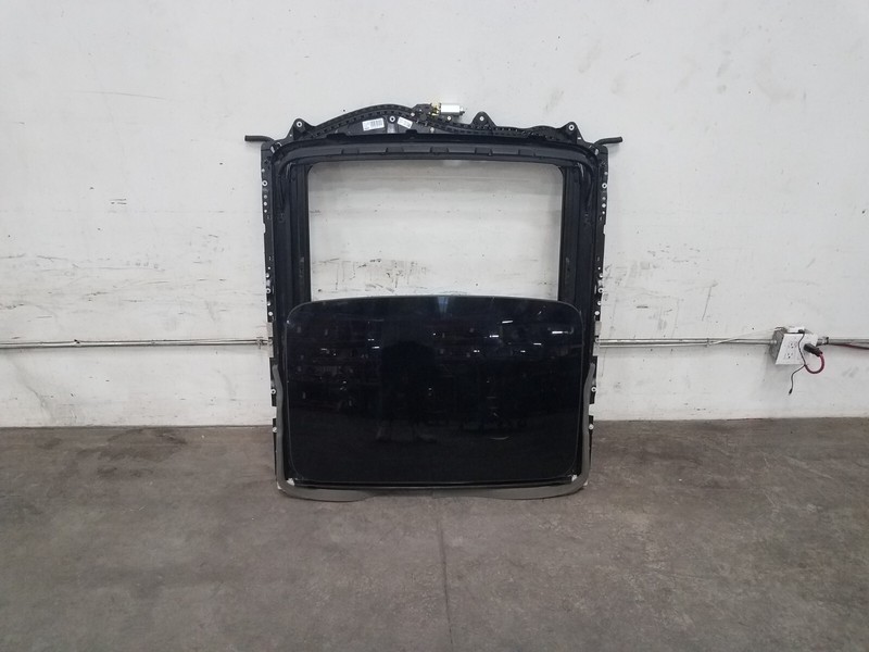 2018 BMW M5 F90 Sunroof Assembly #2469 o1