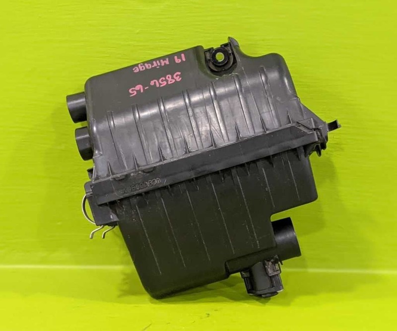 17 18 19 20 MIRAGE AIR CLEANER BOX OEM 3856-65
