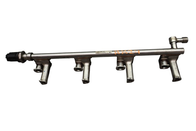 13-22 LR Range Rover Sport L405 5.0L Right Side Engine Fuel Injection Rail Oem