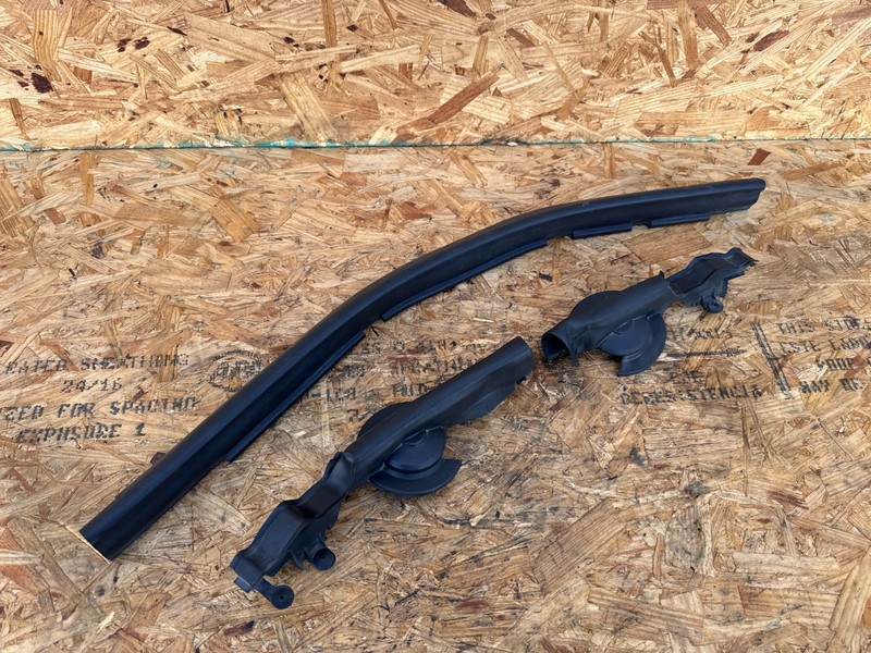 12-20 OEM BMW F30 F31 328i Rear & Left & Right Engine Bay Hood Rubber Seal SET
